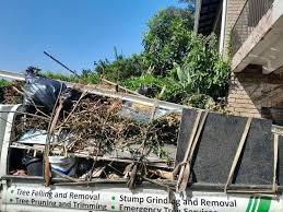 Best Garage Cleanout  in Flora, MS